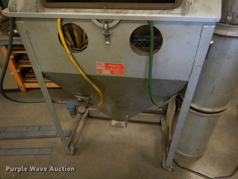 image for item GE9601 Trinco sandblasting cabinet