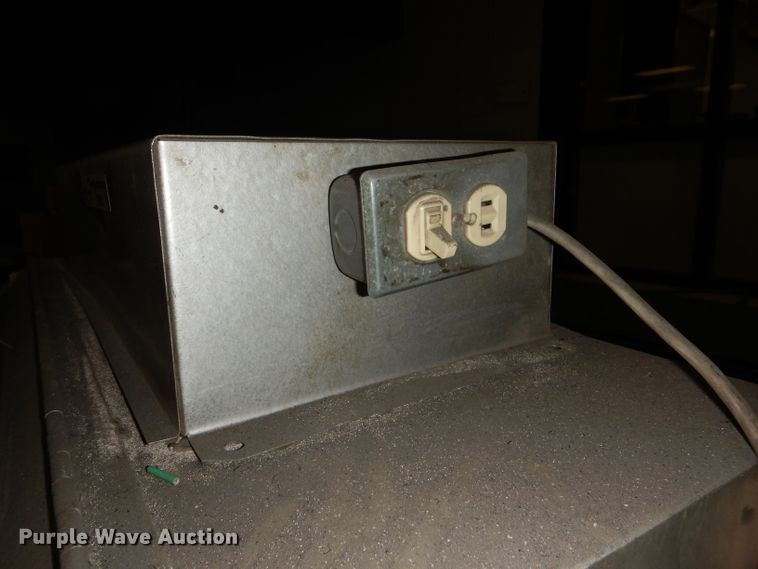 image for item GE9601 Trinco sandblasting cabinet