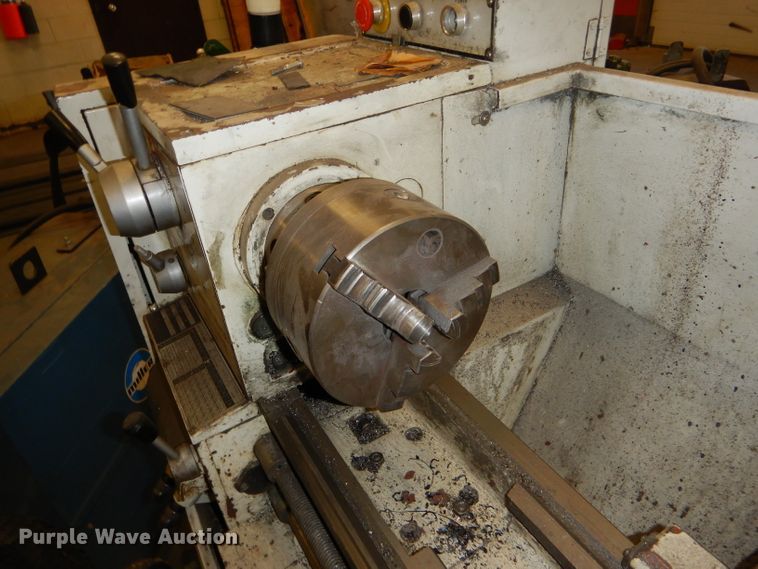 image for item GE9602 Birmingham YCL-1340GH metal lathe