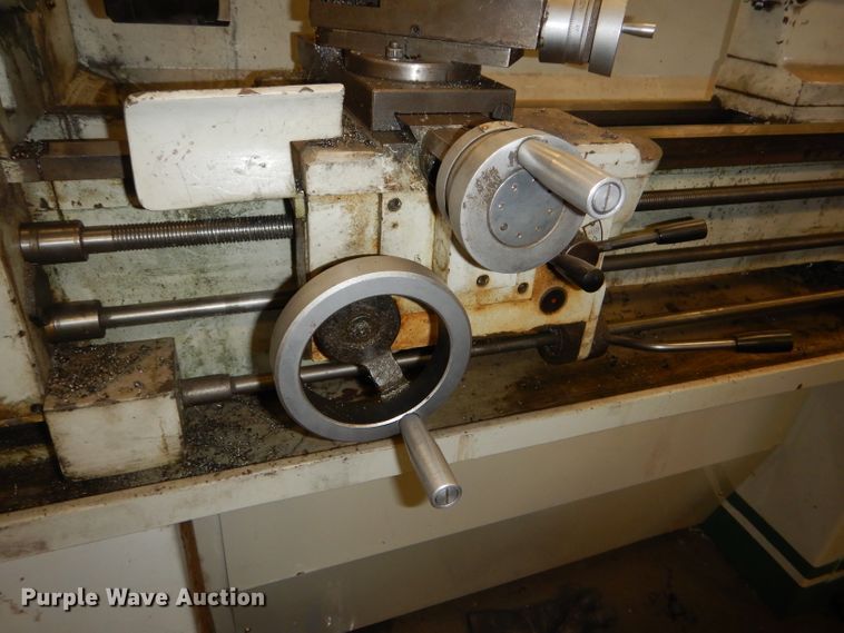 image for item GE9603 Birmingham YCL-1340GH metal lathe