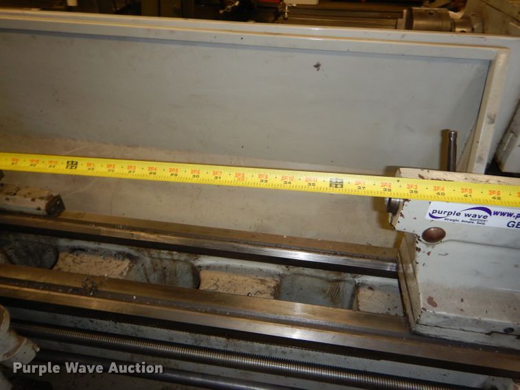image for item GE9603 Birmingham YCL-1340GH metal lathe
