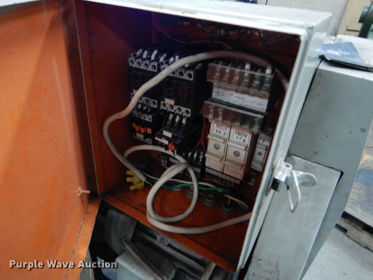 image for item GE9603 Birmingham YCL-1340GH metal lathe