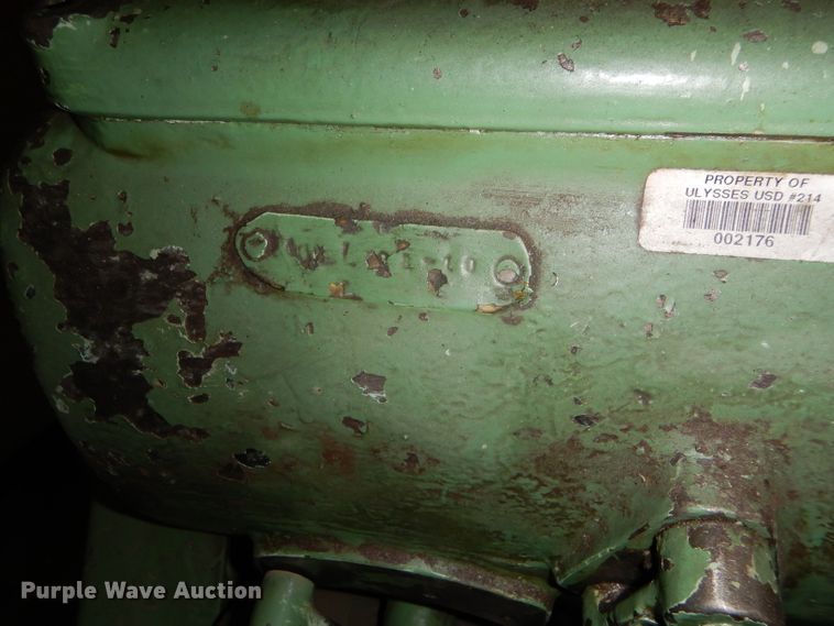 image for item GE9605 LeBlond Regal lathe