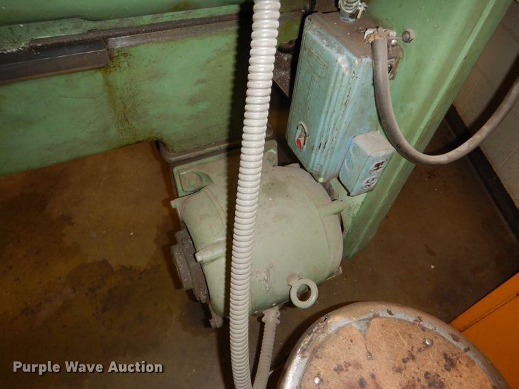 image for item GE9605 LeBlond Regal lathe