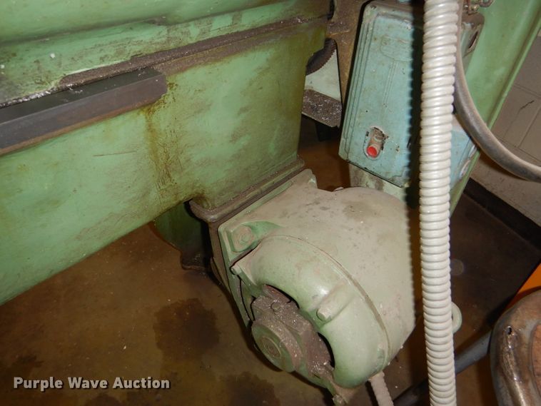 image for item GE9605 LeBlond Regal lathe