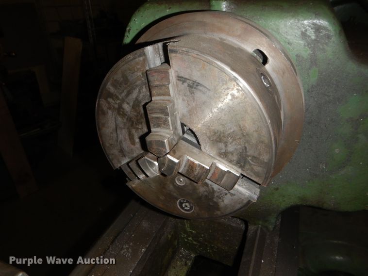 image for item GE9605 LeBlond Regal lathe