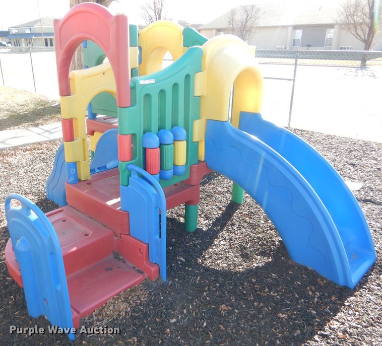 image for item GE9607 Playground equipment
