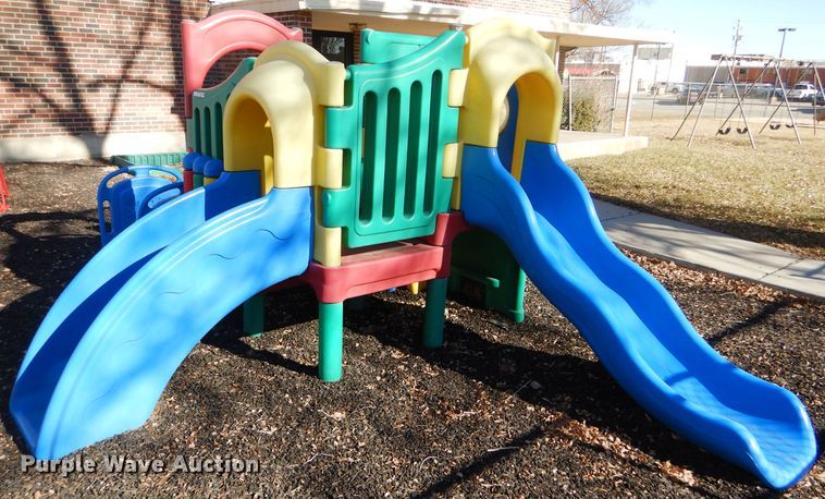 image for item GE9607 Playground equipment