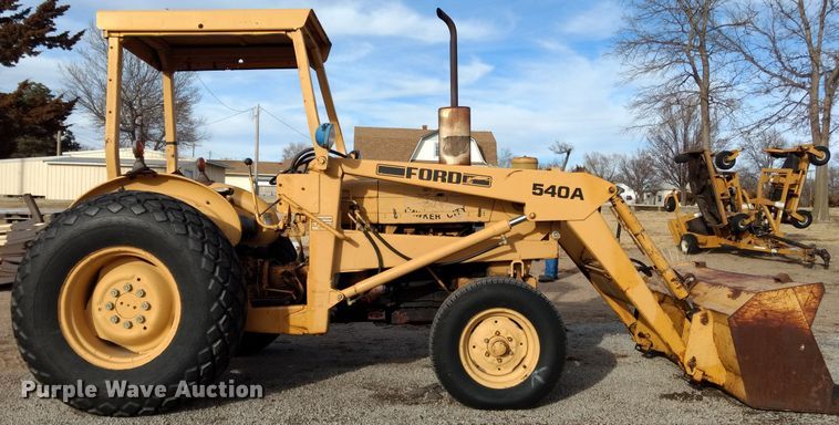 image for item GE9609 Ford 540A tractor