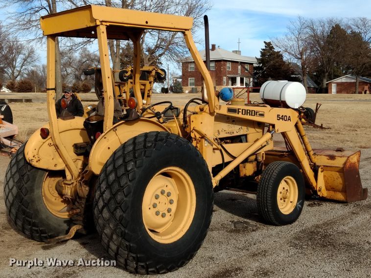 image for item GE9609 Ford 540A tractor