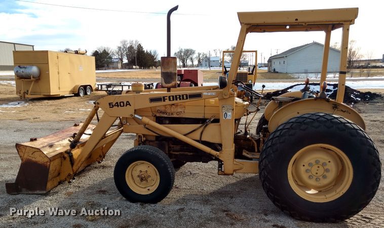 image for item GE9609 Ford 540A tractor
