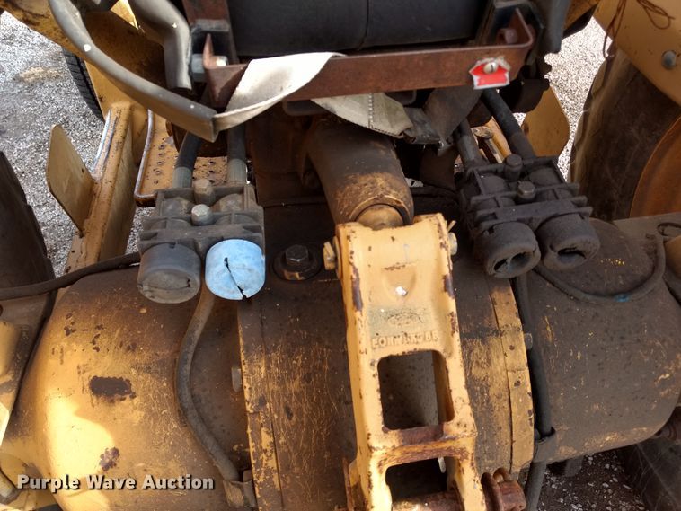 image for item GE9609 Ford 540A tractor