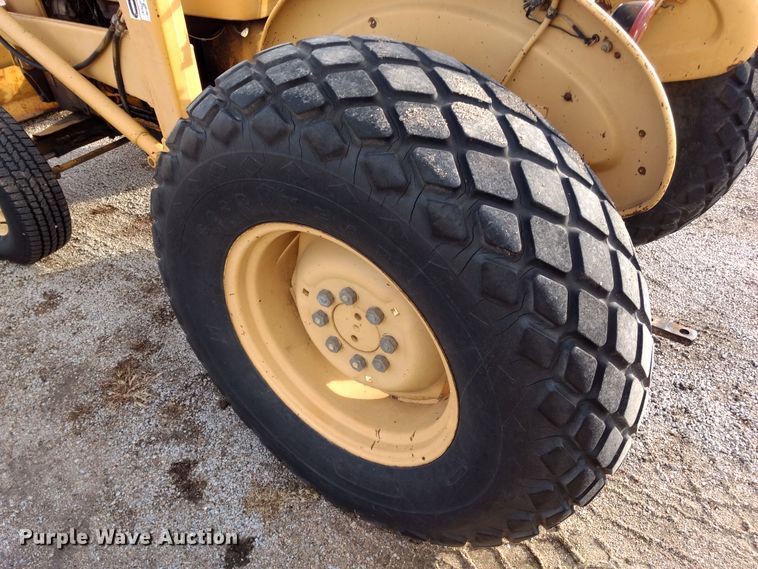 image for item GE9609 Ford 540A tractor