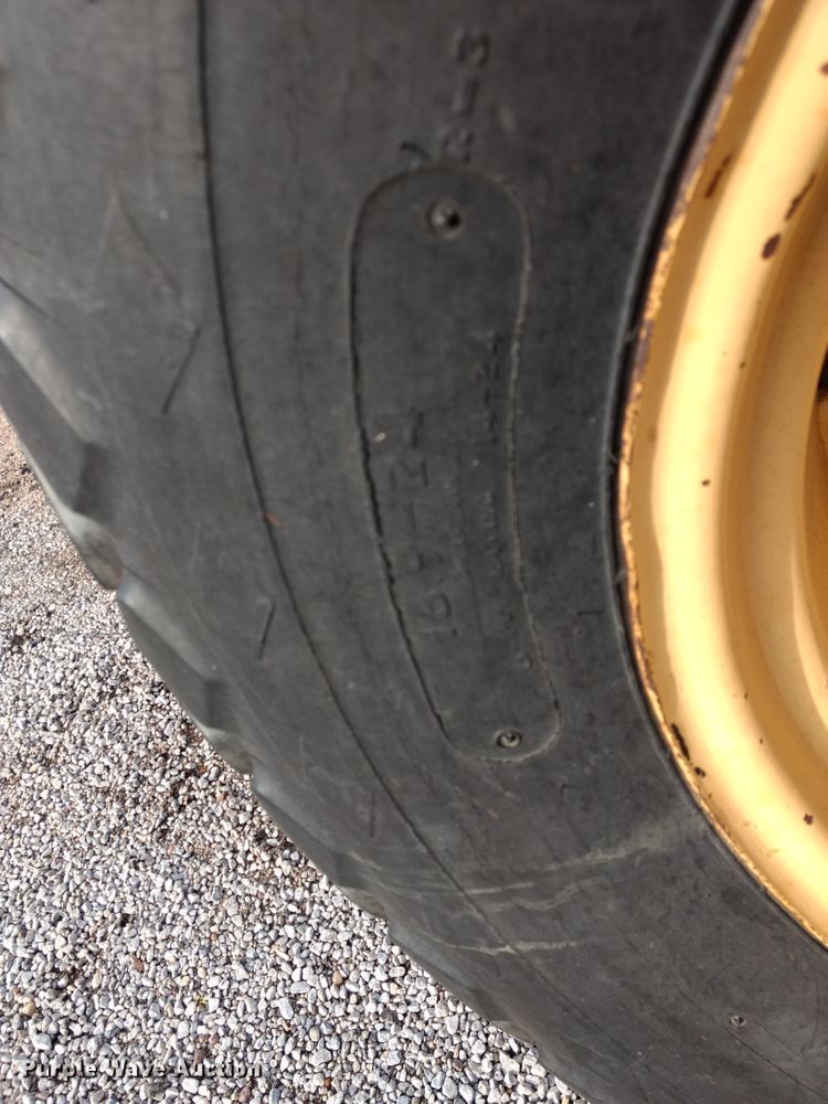 image for item GE9609 Ford 540A tractor