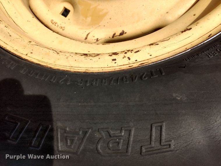 image for item GE9609 Ford 540A tractor