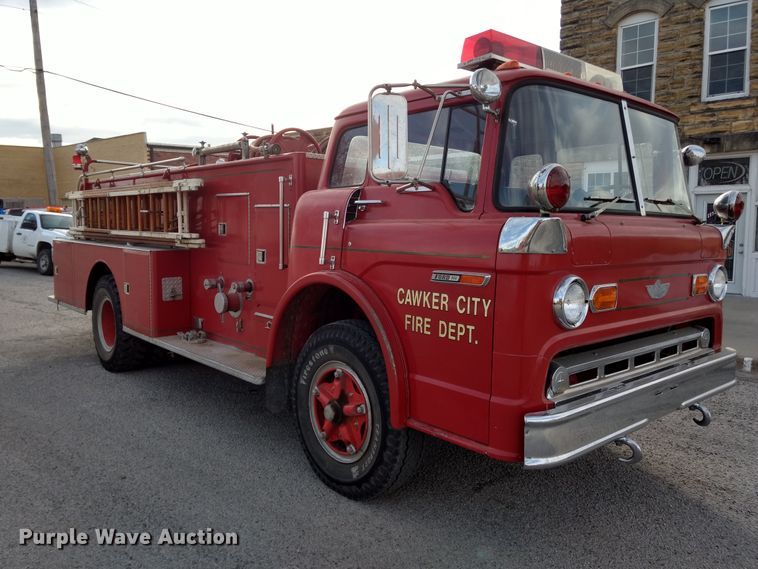 image for item GE9611 1974 Ford pumper fire truck