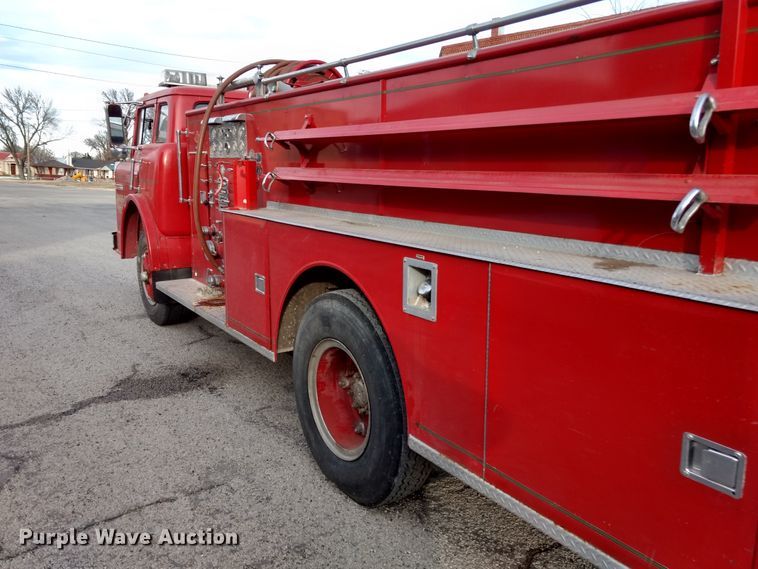 image for item GE9611 1974 Ford pumper fire truck