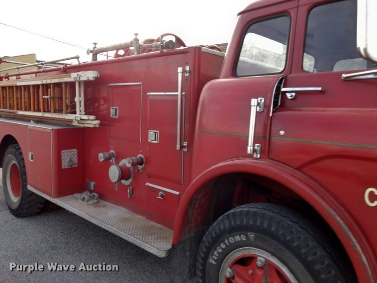 image for item GE9611 1974 Ford pumper fire truck