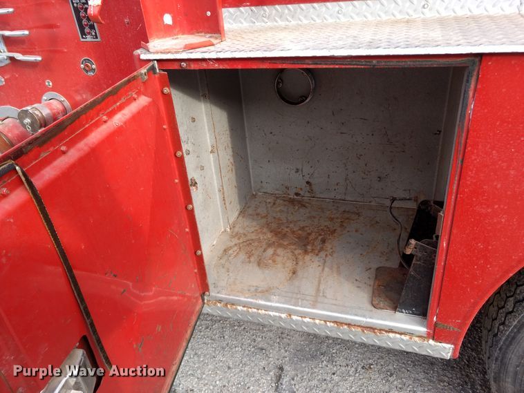 image for item GE9611 1974 Ford pumper fire truck