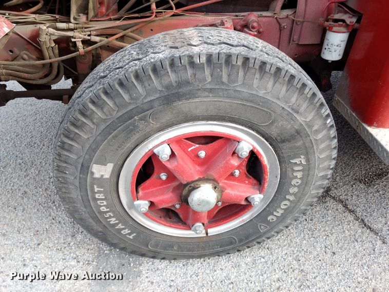 image for item GE9611 1974 Ford pumper fire truck