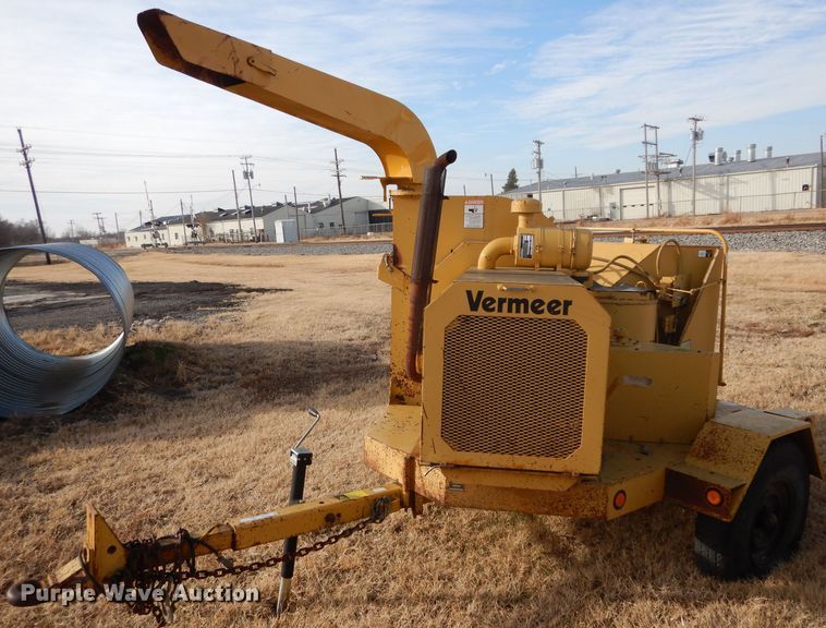 image for item GF9881 1990 Vermeer BC1250 wood chipper