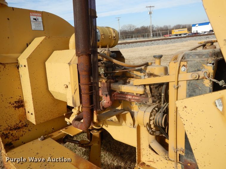 image for item GF9881 1990 Vermeer BC1250 wood chipper