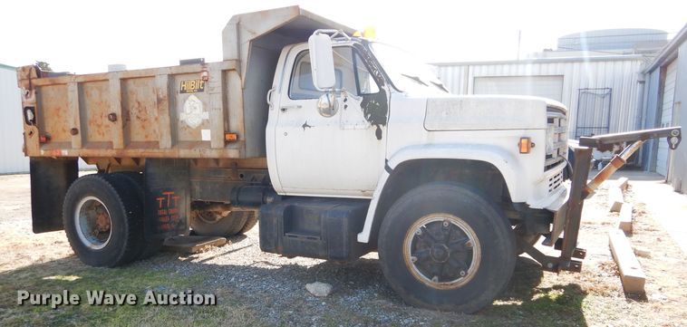 image for item GF9889 1989 Chevrolet C70 dump truck