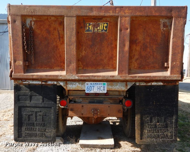 image for item GF9889 1989 Chevrolet C70 dump truck