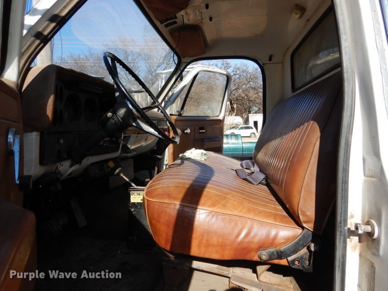 image for item GF9889 1989 Chevrolet C70 dump truck