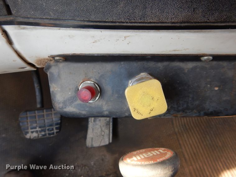 image for item GF9889 1989 Chevrolet C70 dump truck