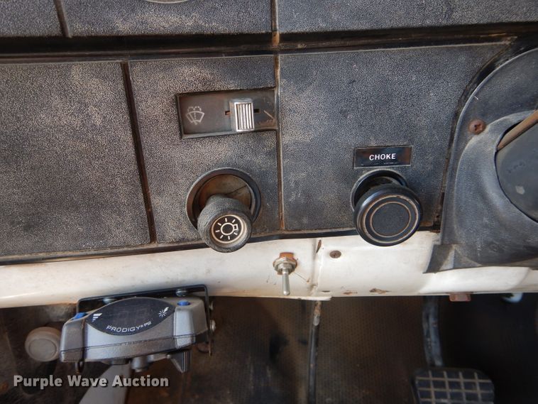 image for item GF9889 1989 Chevrolet C70 dump truck