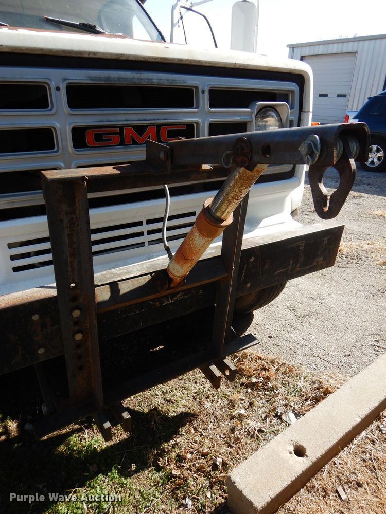 image for item GF9889 1989 Chevrolet C70 dump truck