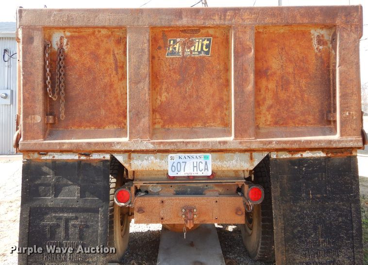 image for item GF9889 1989 Chevrolet C70 dump truck
