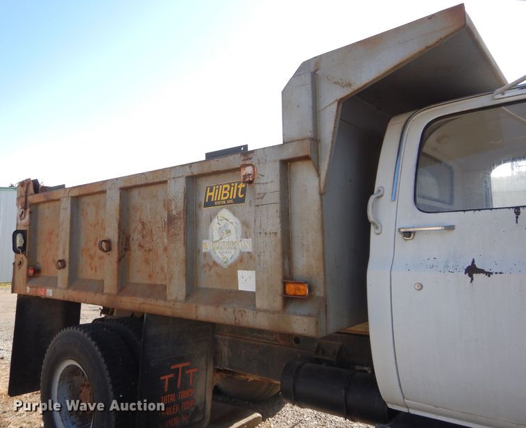 image for item GF9889 1989 Chevrolet C70 dump truck