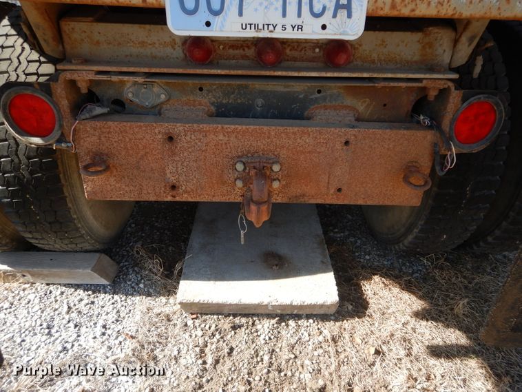 image for item GF9889 1989 Chevrolet C70 dump truck