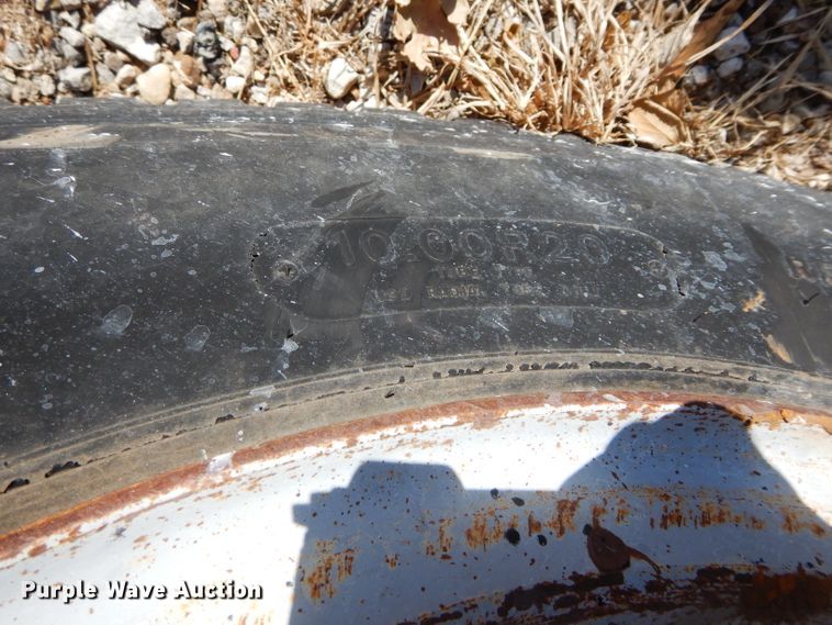 image for item GF9889 1989 Chevrolet C70 dump truck