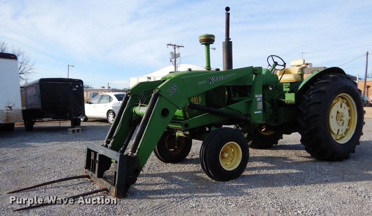 image for item GF9899 John Deere 4010 tractor