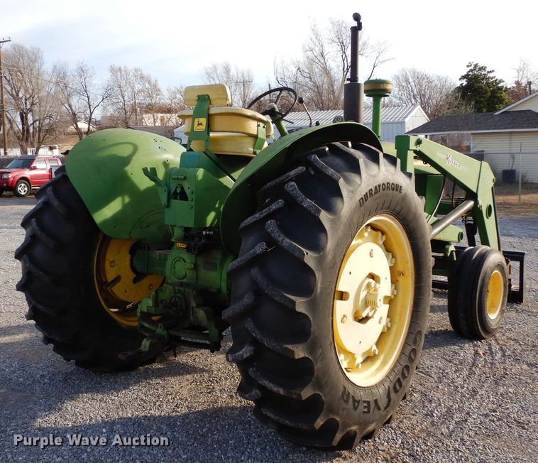 image for item GF9899 John Deere 4010 tractor