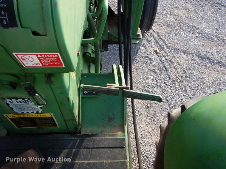 image for item GF9899 John Deere 4010 tractor