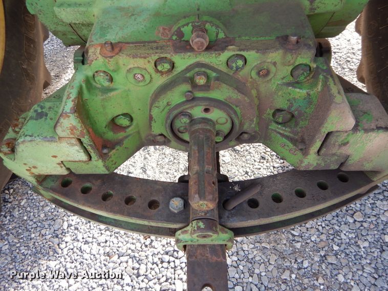 image for item GF9899 John Deere 4010 tractor