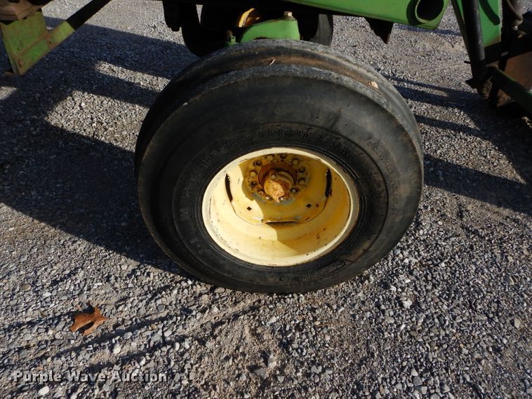 image for item GF9899 John Deere 4010 tractor