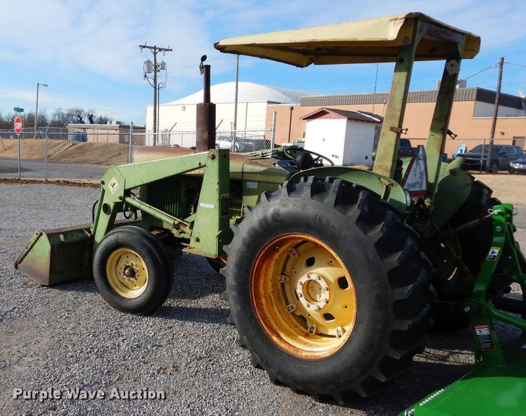image for item GF9900 1974 John Deere 2030A tractor