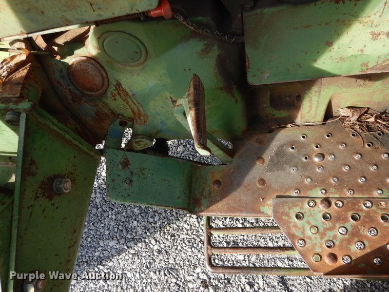 image for item GF9900 1974 John Deere 2030A tractor