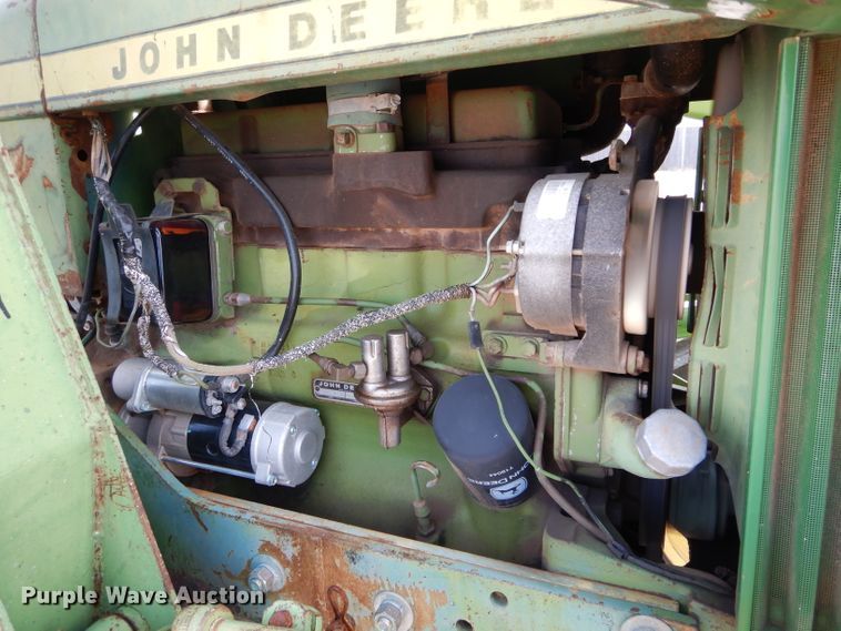 image for item GF9900 1974 John Deere 2030A tractor