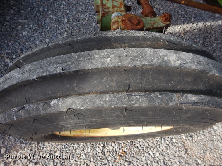 image for item GF9900 1974 John Deere 2030A tractor