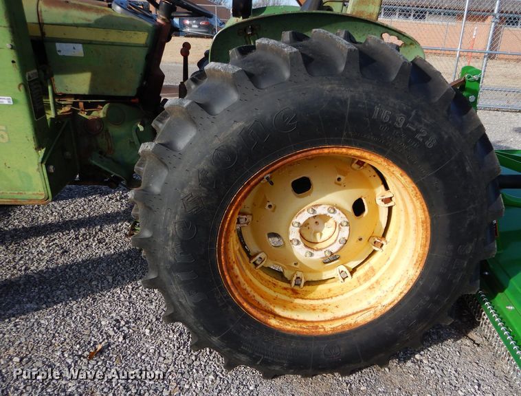 image for item GF9900 1974 John Deere 2030A tractor