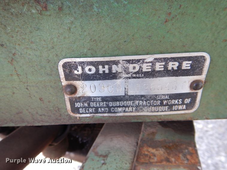 image for item GF9900 1974 John Deere 2030A tractor