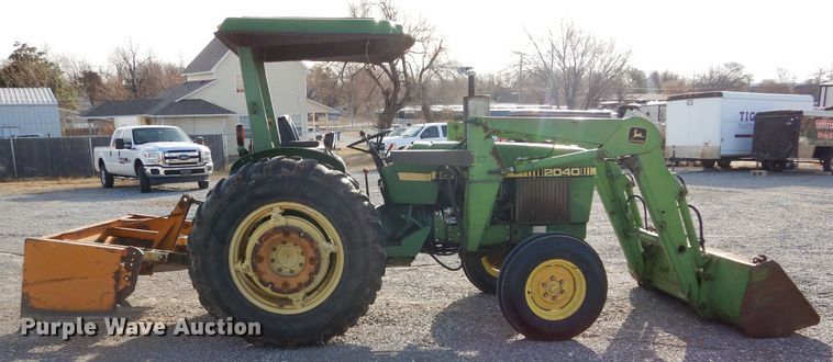 image for item GF9901 John Deere 2040 tractor