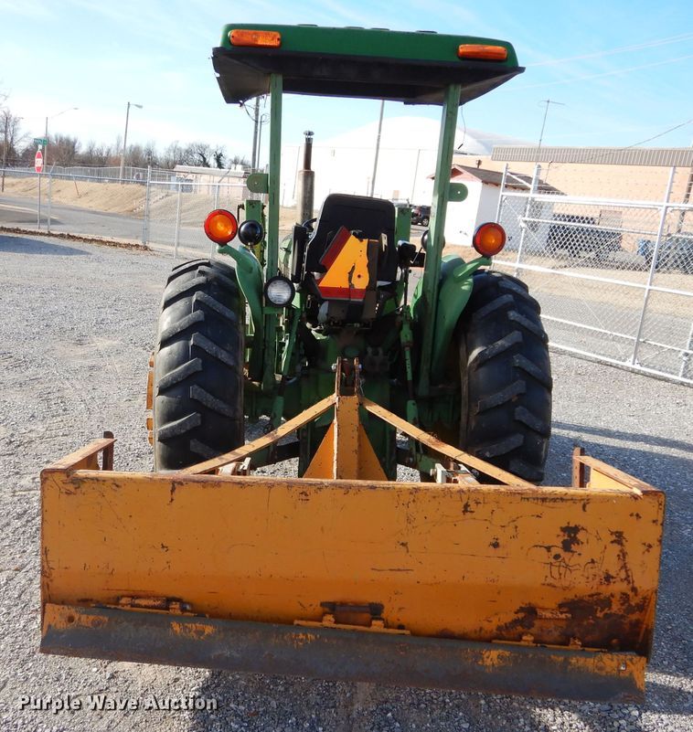 image for item GF9901 John Deere 2040 tractor