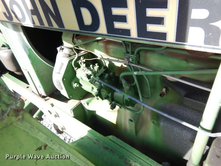 image for item GF9901 John Deere 2040 tractor